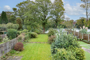 Photo 18- click for photo gallery